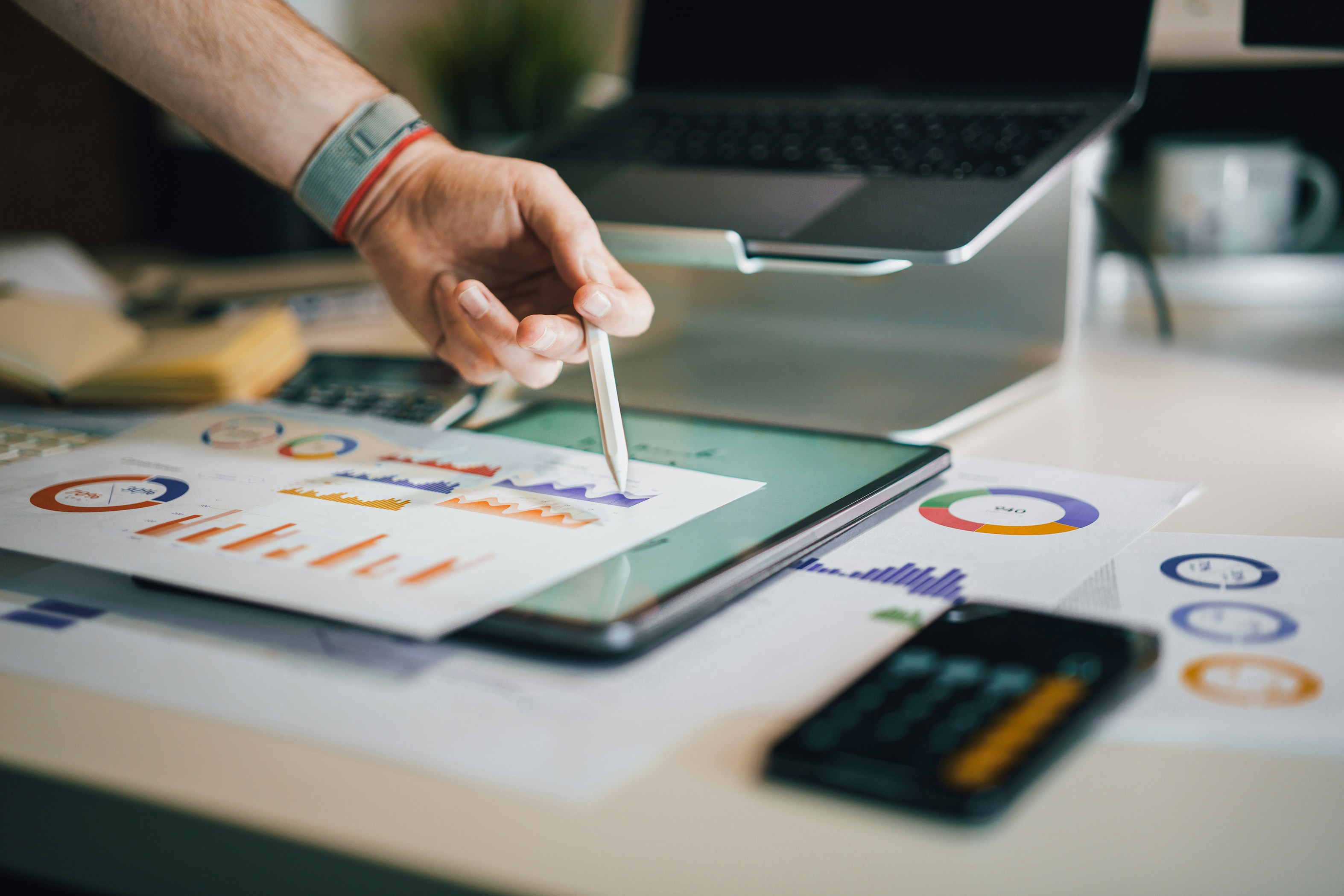 Como organizar a gestão financeira da agência (sem virar contador)